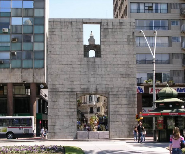 Puerta de la Ciudadela