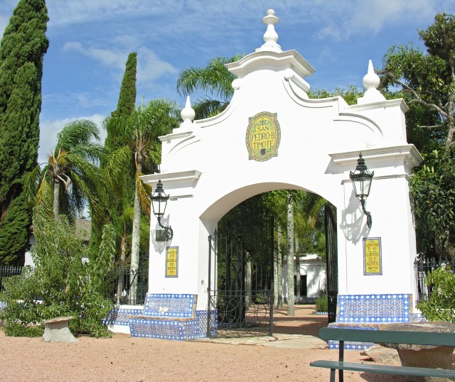 San-Pedro-De-Timote-Porton